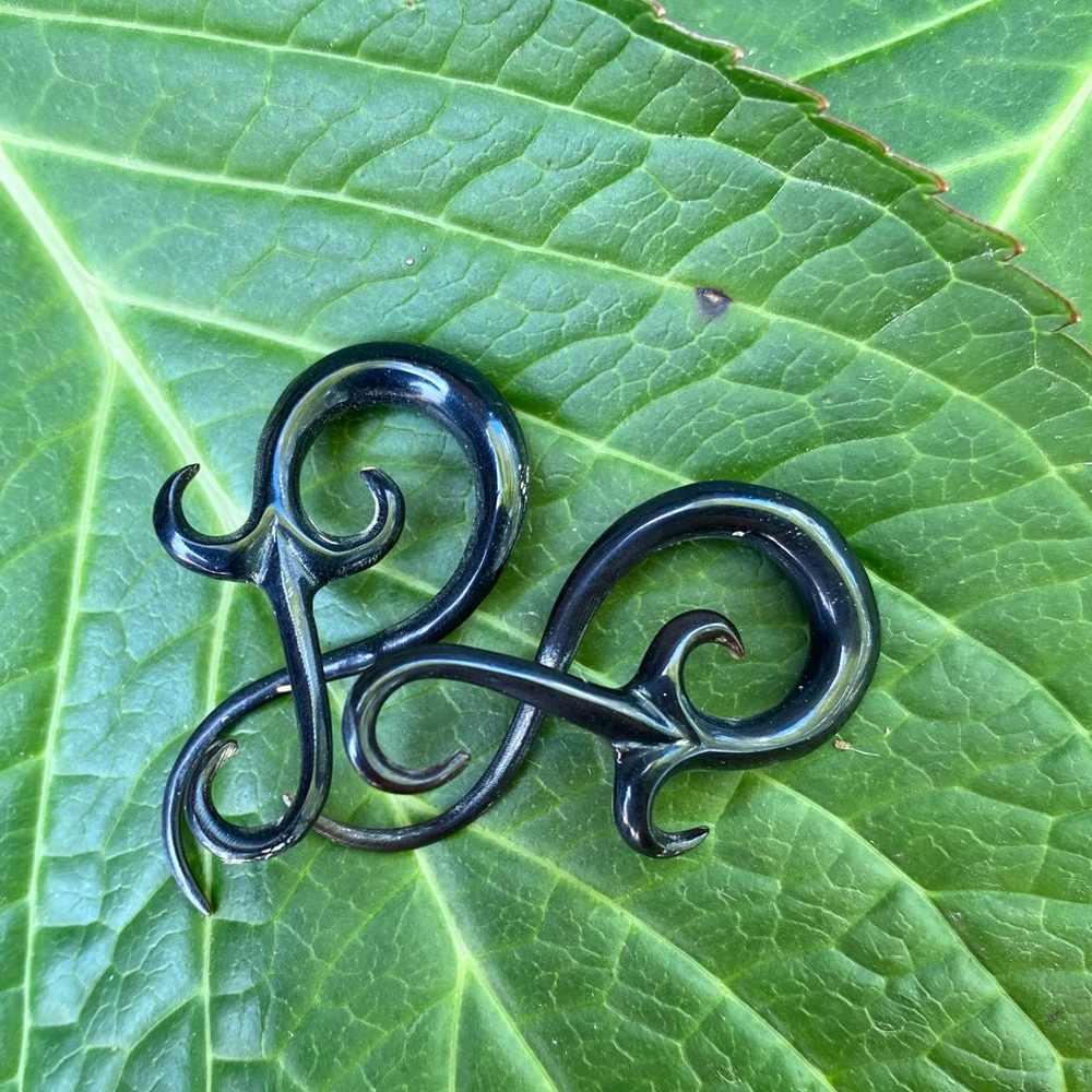 🌈 3/$20 Handmade Tapered Earrings Carved From Buffalo Horn